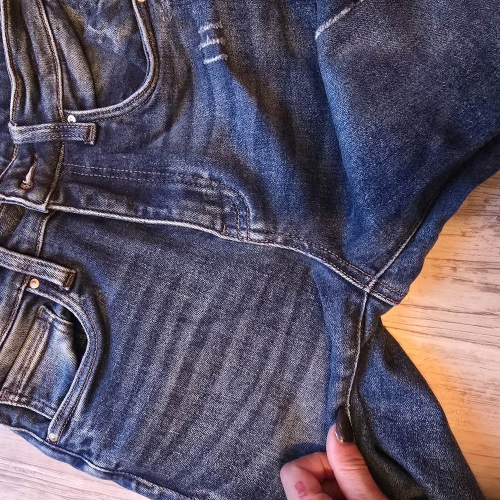 Women's Blue Jeans - Picture 5 of 8